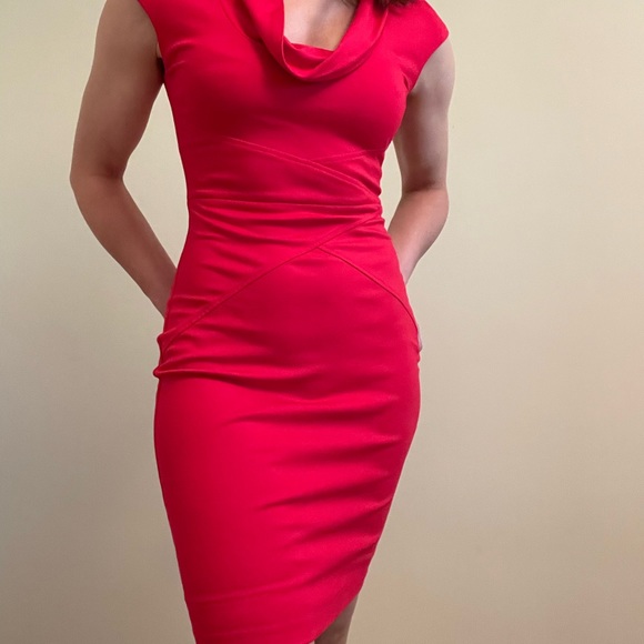 Le Chateau Red Dress - Picture 2 of 5